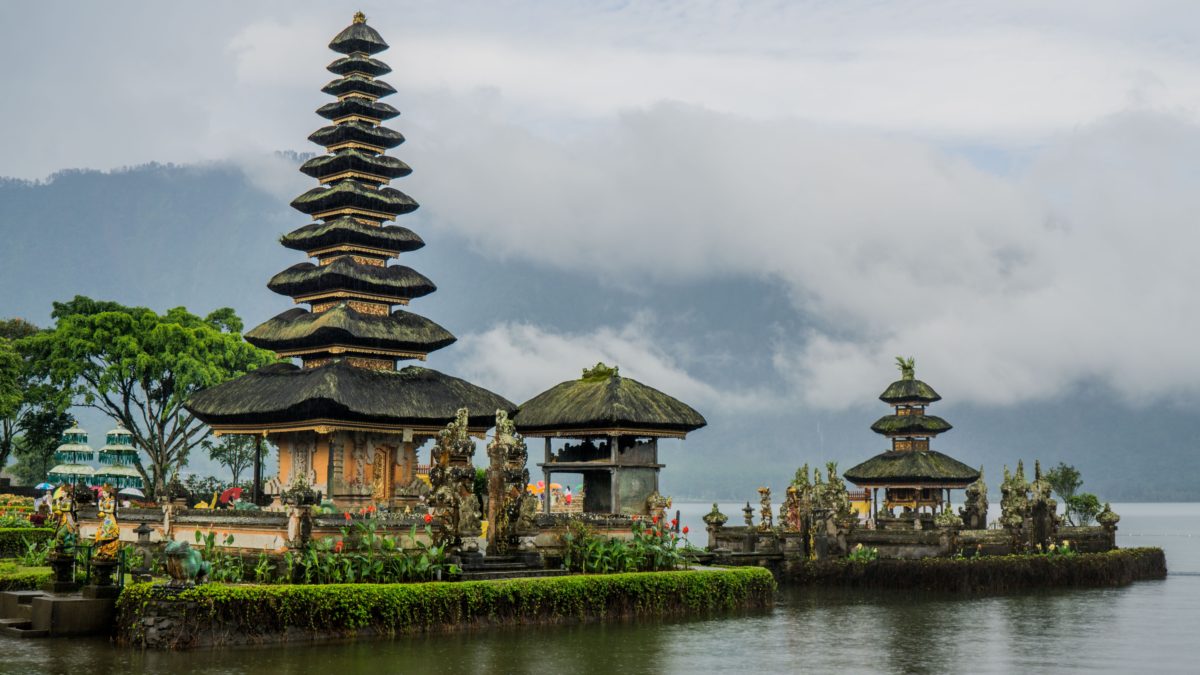 Bali s leteckou spoločnosťou Emirates z Prahy za 629 Eur