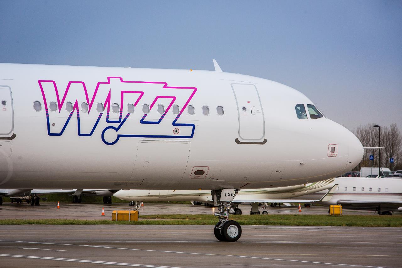 wizz-air-a321ca32cb6df9174d68819203ffdfeadc3b_45f14758 Maďarský lowcost Wizz Air ruší linky z Viedne do Dubaja a Abu Dhabi