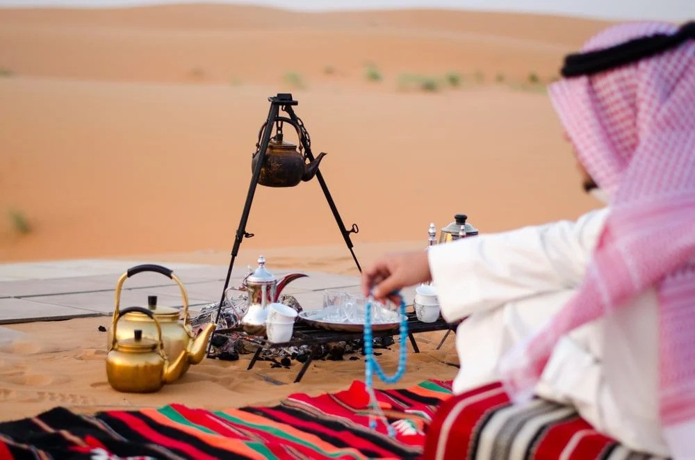 saudska arabia kempovanie pust