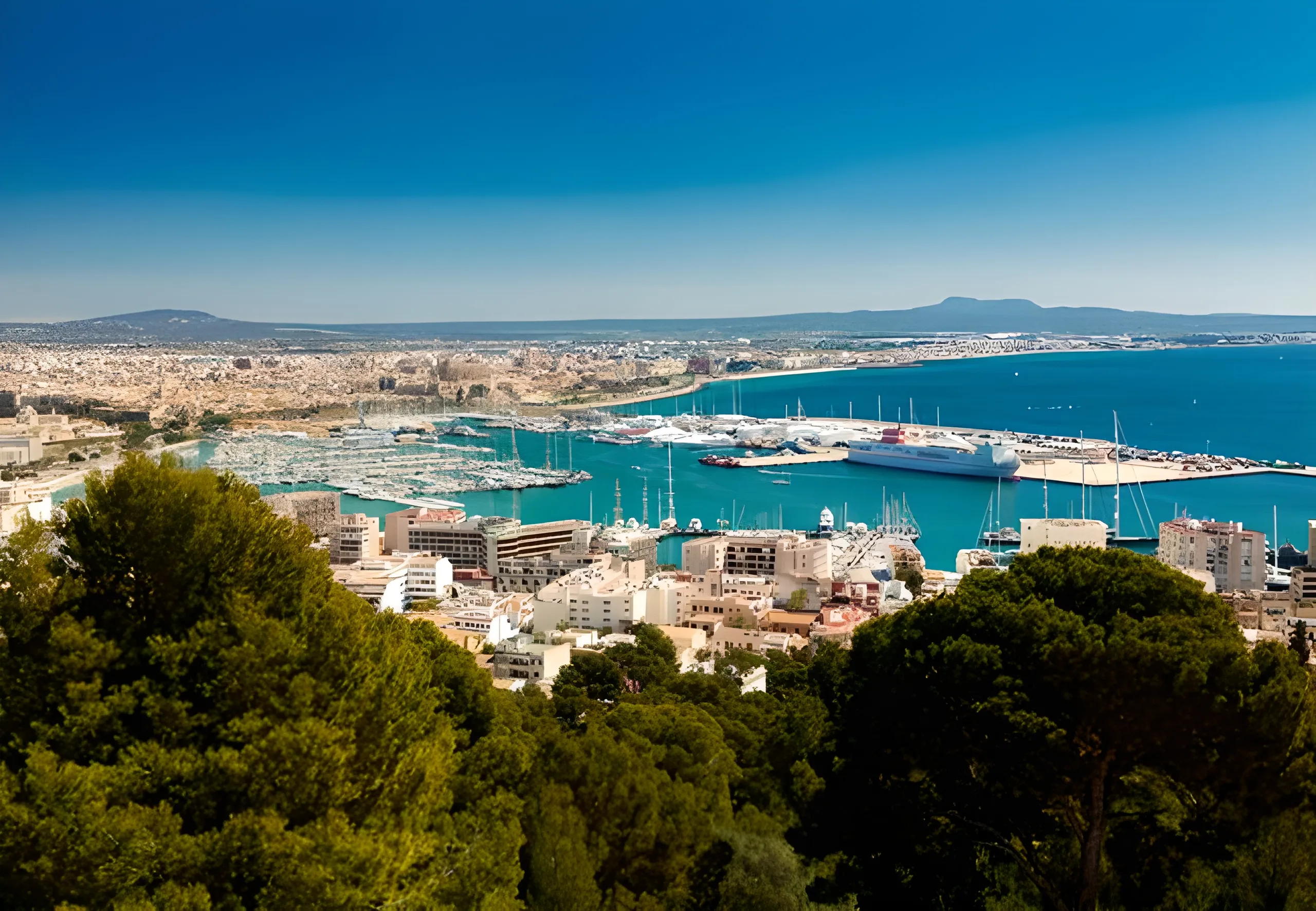 LAST MINUTE letenky a dovolenky 2026: Malorka, Rím, Barcelona a iné