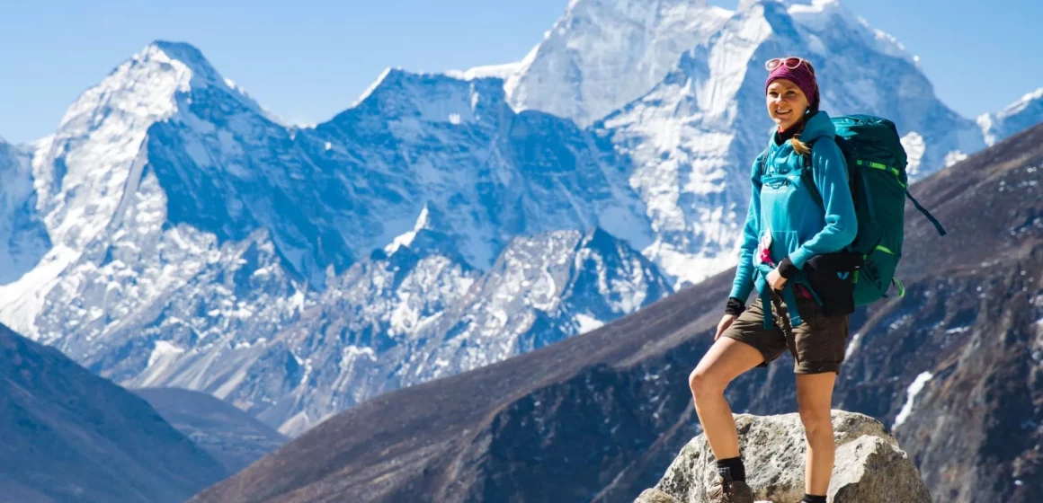 Ukradli jej topánky, ale nie lásku k Himalájam. Marta Rajková vás pozýva objaviť Nepál cez jogu a duchovno