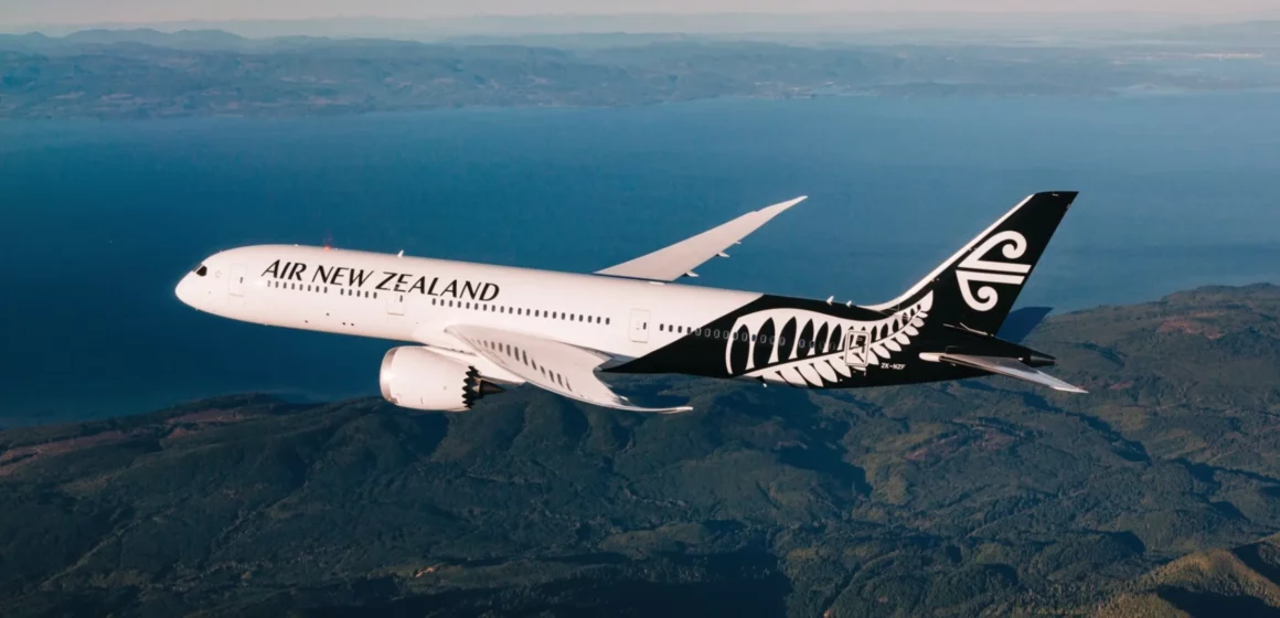 Ekonomická trieda, ale s posteľou: Air New Zealand zavádza spacie kapsuly „Skynest“