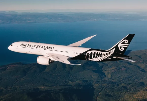 Ekonomická trieda, ale s posteľou: Air New Zealand zavádza spacie kapsuly „Skynest“